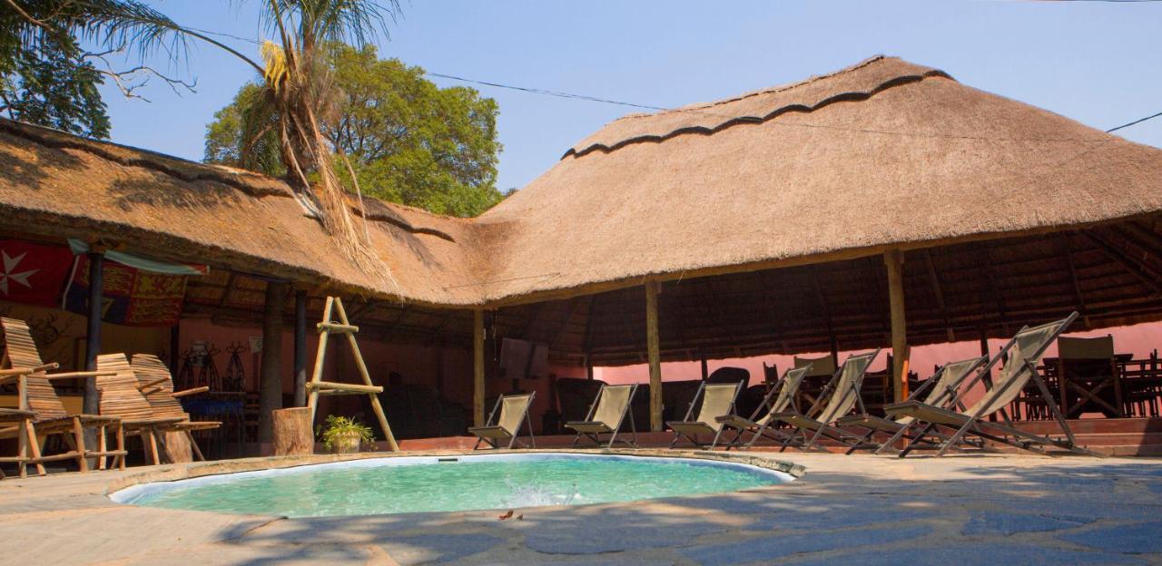Lusaka Backpackers Hostel Exterior foto