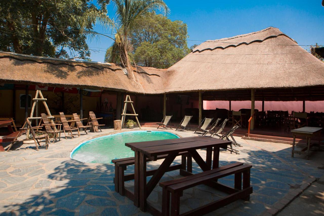 Lusaka Backpackers Hostel Exterior foto