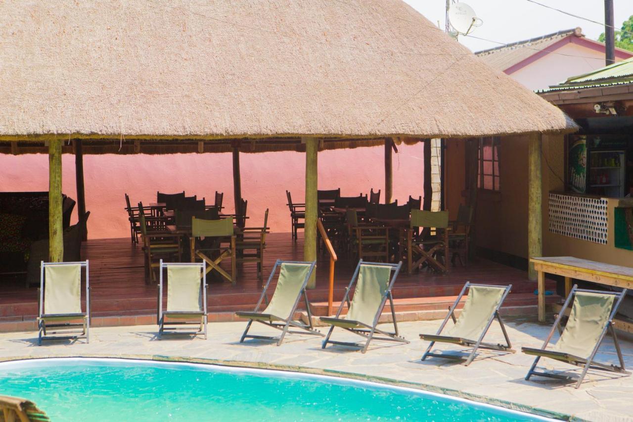 Lusaka Backpackers Hostel Exterior foto