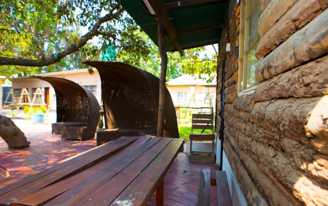 Lusaka Backpackers Hostel Exterior foto