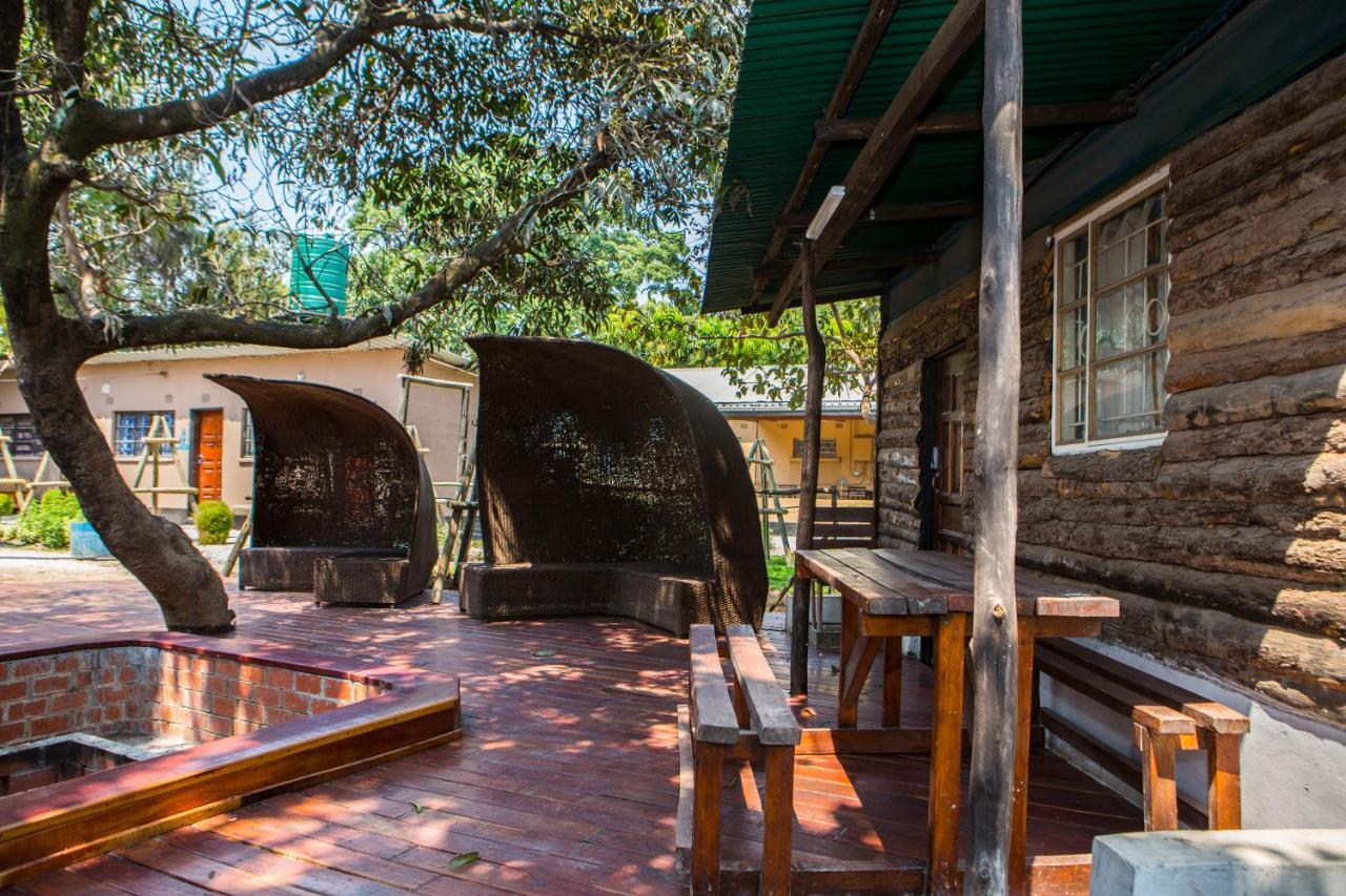 Lusaka Backpackers Hostel Exterior foto